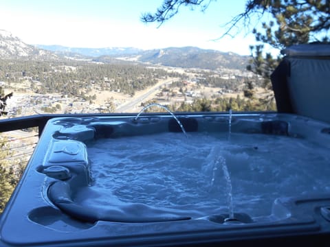 Large Hot tub with a fantastic view