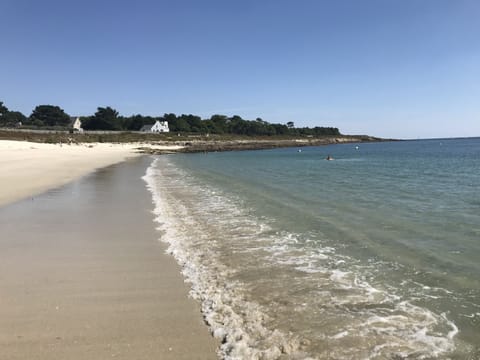 Beach nearby, beach towels