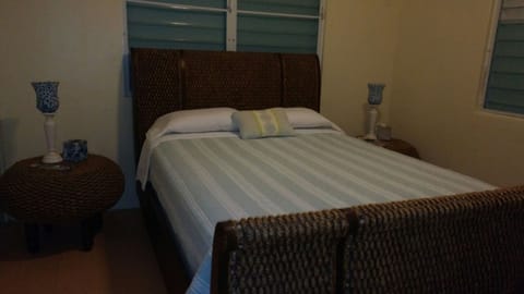 2 bedrooms, bed sheets, wheelchair access