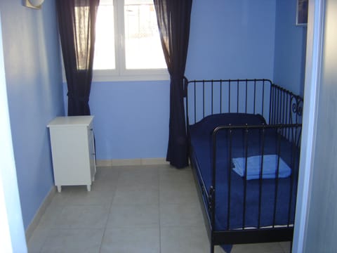 6 bedrooms, iron/ironing board, free WiFi, bed sheets