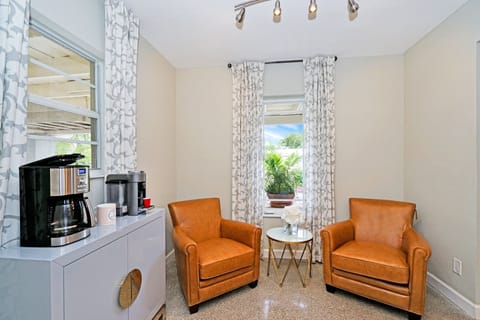 Coffee & Conversation Room #2