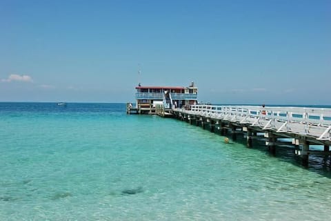 Beach nearby, sun loungers, beach towels