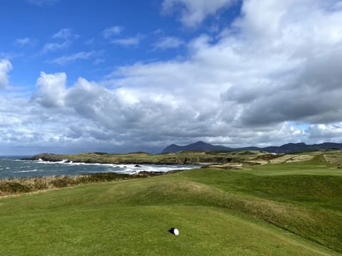 Amazing views from the Morfa Nefyn Golf Course. 10mins drive from the cottage.
