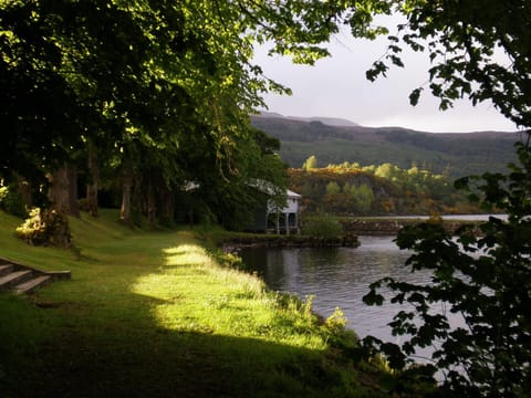 The Abbey gardens with the Boathouse restaurant at the end