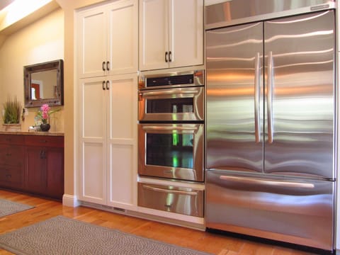 Buffet and appliances.