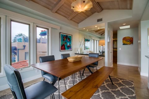 Another view of the dining room.