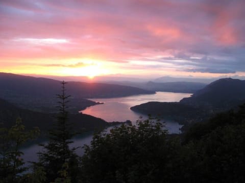 Sunset over Lake Annecy 