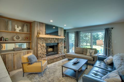 Avon Vacation Rental | 2BR | 2BA | Stairs Required | 1,050 Sq Ft