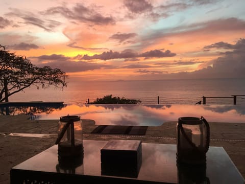 Outdoor pool, an infinity pool