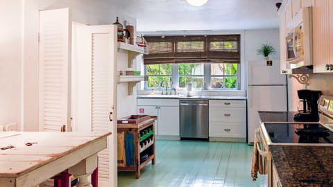 Private full size kitchen