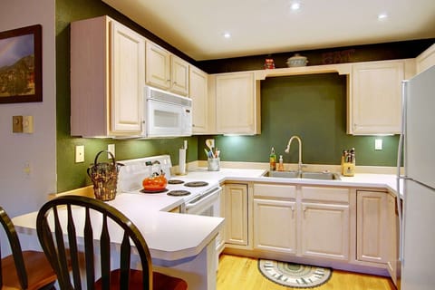 Fully equipped kitchen for all your meals in.