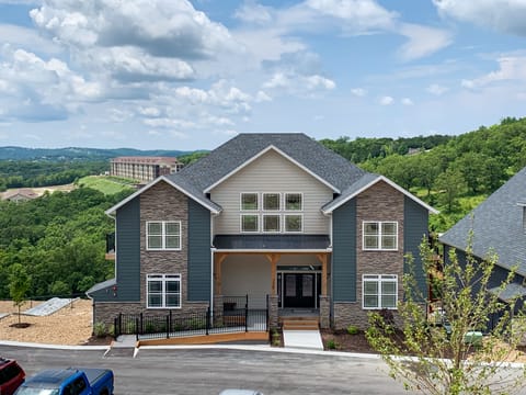 10 Bedroom home at Chateau Cove