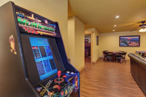 Multi-arcade game