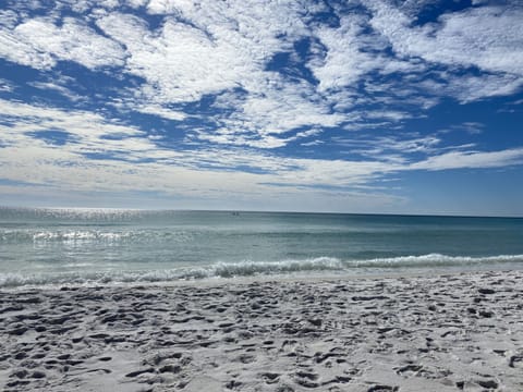 Beach nearby, sun loungers, beach towels