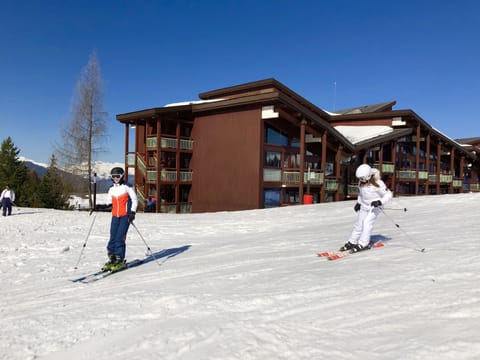 Snow and ski sports