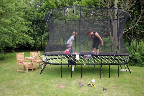 Safer spring-free trampoline