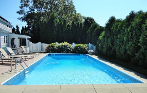 16'x36' Private Pool. Great for laps.