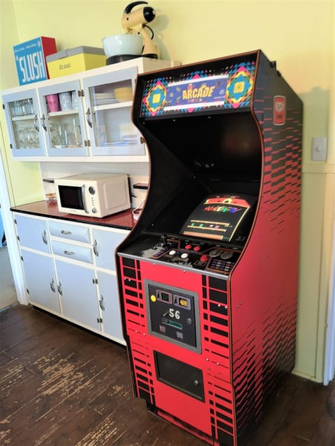 60 in 1 fullsize arcade games machine