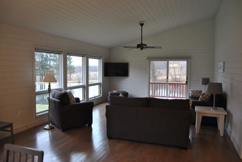 Scenic Fingerlakes Hideaway , Bristol mountain, Letchworth park! House in Finger Lakes
