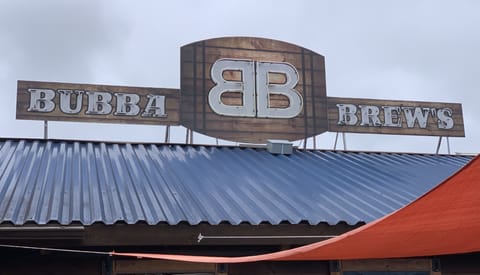 Bubba Brews is one of the many “on the lake” dining options. 