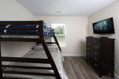Bedroom #3 with bunk bed 
(twin over double bed)