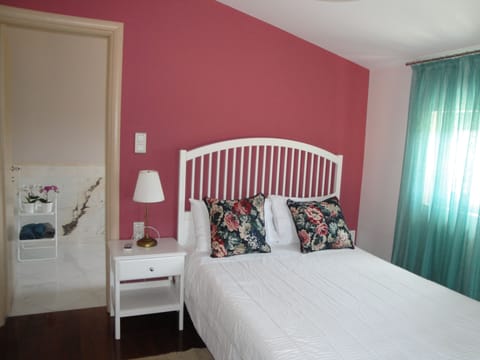 5 bedrooms, iron/ironing board, travel crib, free WiFi