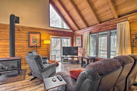 Wintergreen Vacation Rental | 3BR | 2BA | 1,500 Sq Ft | Steps Required