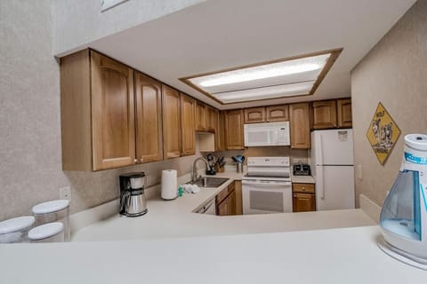 Fully equipped kitchen