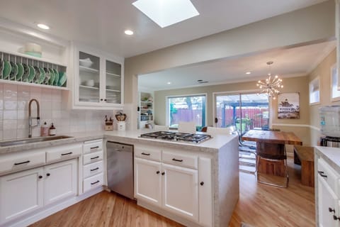 Fully stocked kitchen for all your cooking needs