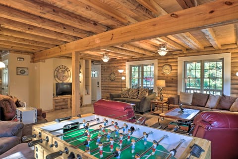 Retreat to this Scottsboro vacation rental cabin for well-deserved downtime!