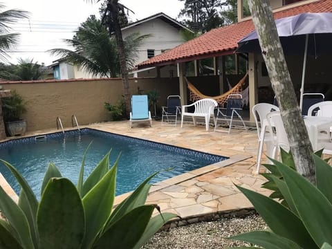 Indoor pool, sun loungers