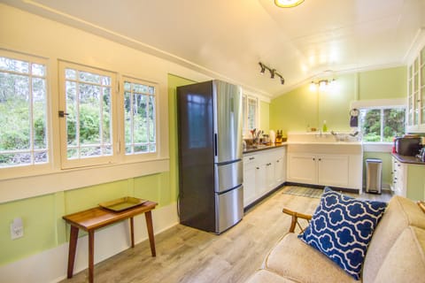 Don't miss any of the conversations while prepairing meals.