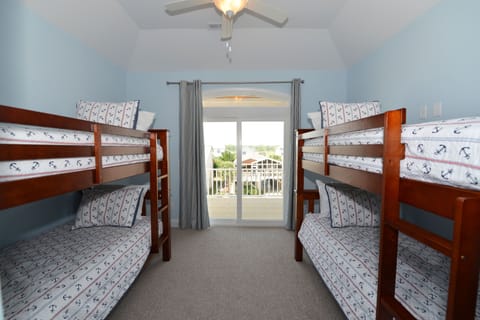 "Kids Room" with two sets of bunks