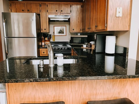 79938377 10163040516015284 1166559060858765312 o