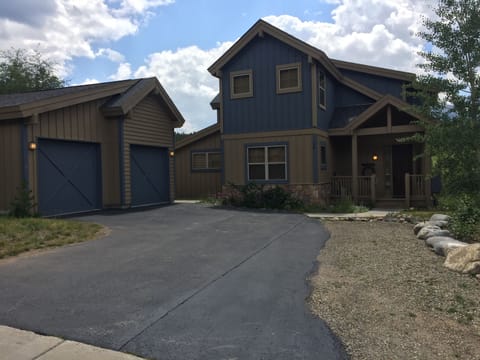 Detatched garage with extra long parking