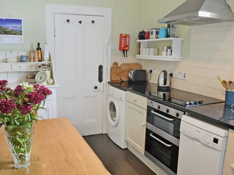Kitchen/diner | The Cottage, Garlieston, Newton Stewart