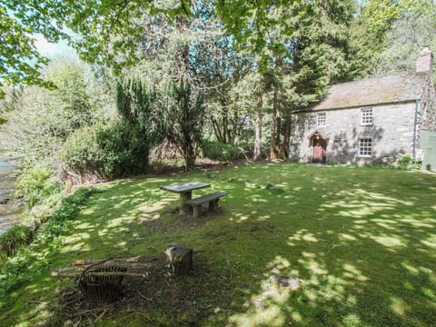 Exterior | Gardener’s Bothy, Glenprosen, by Kirriemuir