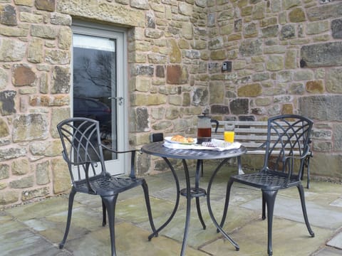 Sitting out area | Five Barred Gate Barn, Whitechapel, near Goosnargh