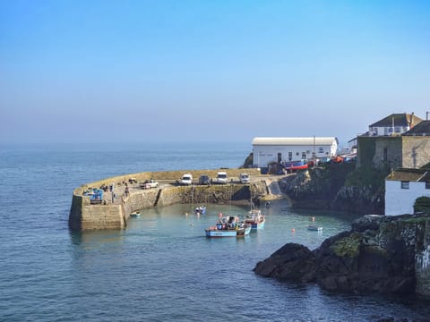 Coverack harbour