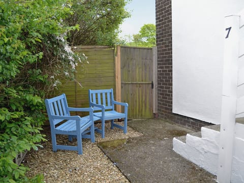 Sitting-out-area | Galleons Reach, Yelland, nr. Bideford