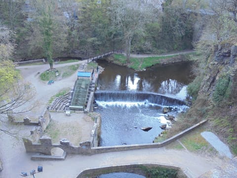 Two rivers meet Torrs Riverside Park | The White Cottage, Furness Vale, near Whaley Bridge