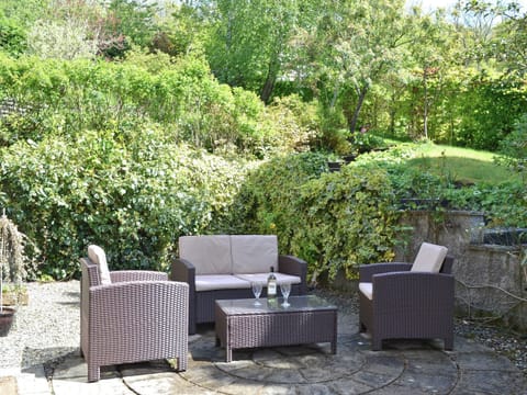 Sitting-out-area | Hope Cottage, Lurkenhope, nr. Knighton