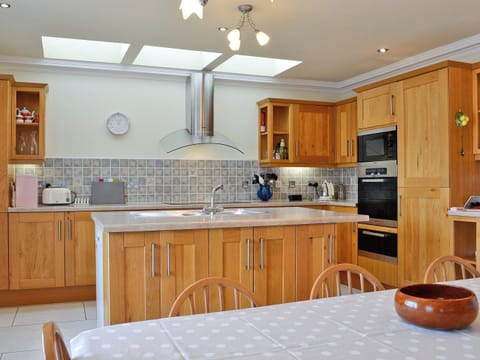 Kitchen/diner | Waterside, Tighnabruaich