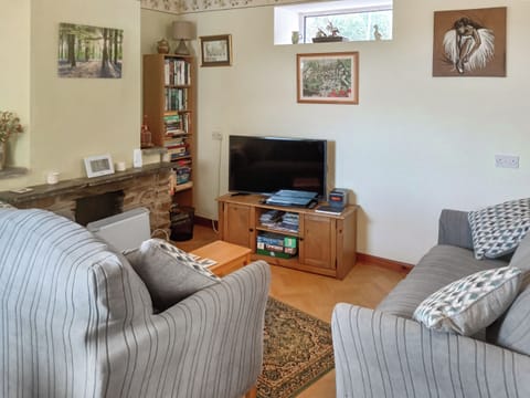 Comfortable living room/dining room | The Stables, Carthamartha, near Launceston
