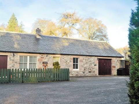 Exterior | Ladybird Cottage, Scaniport, nr. Inverness