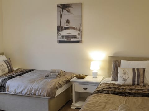Attractive twin bedroom | Abbey Cottage, Longhirst, near Morpeth