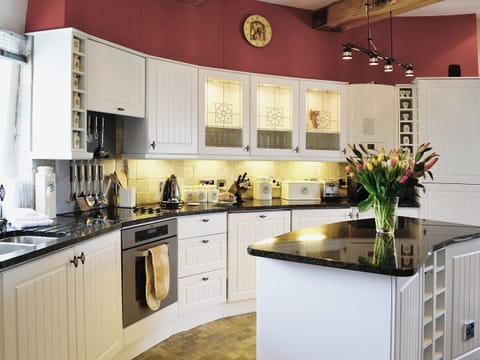 Kitchen | Melin Newydd Cottages - The Windmill, Tynlon, nr. Rhosneigr