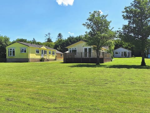 Exterior | Cedar - Thornbury Holiday Park, Woodacott, near Holsworthy