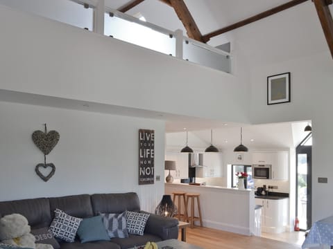 Light and airy living space | Ty Isaf Cottage, Trapp, near Llandeilo