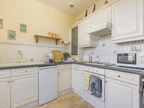 Kitchen | Seascape, Exmouth